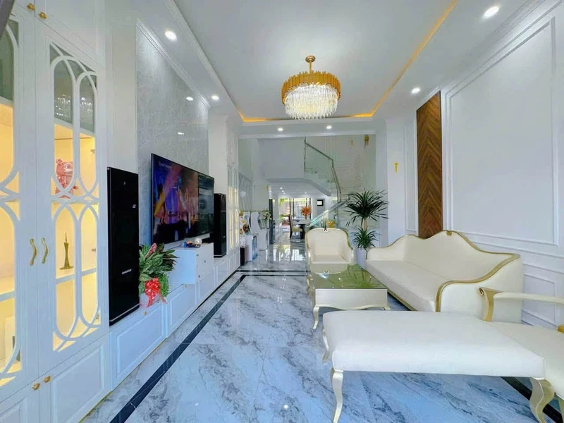 Bán biệt thự có bể bơi 132m2 Phường Mỹ Thượng, Huế