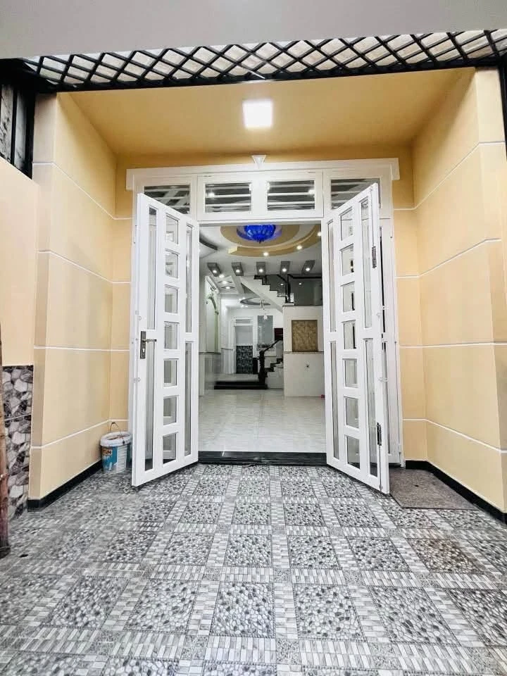 Nhà bán 4 tầng 4PN 53m2 Lê Văn Khương Q12 - Ảnh 1