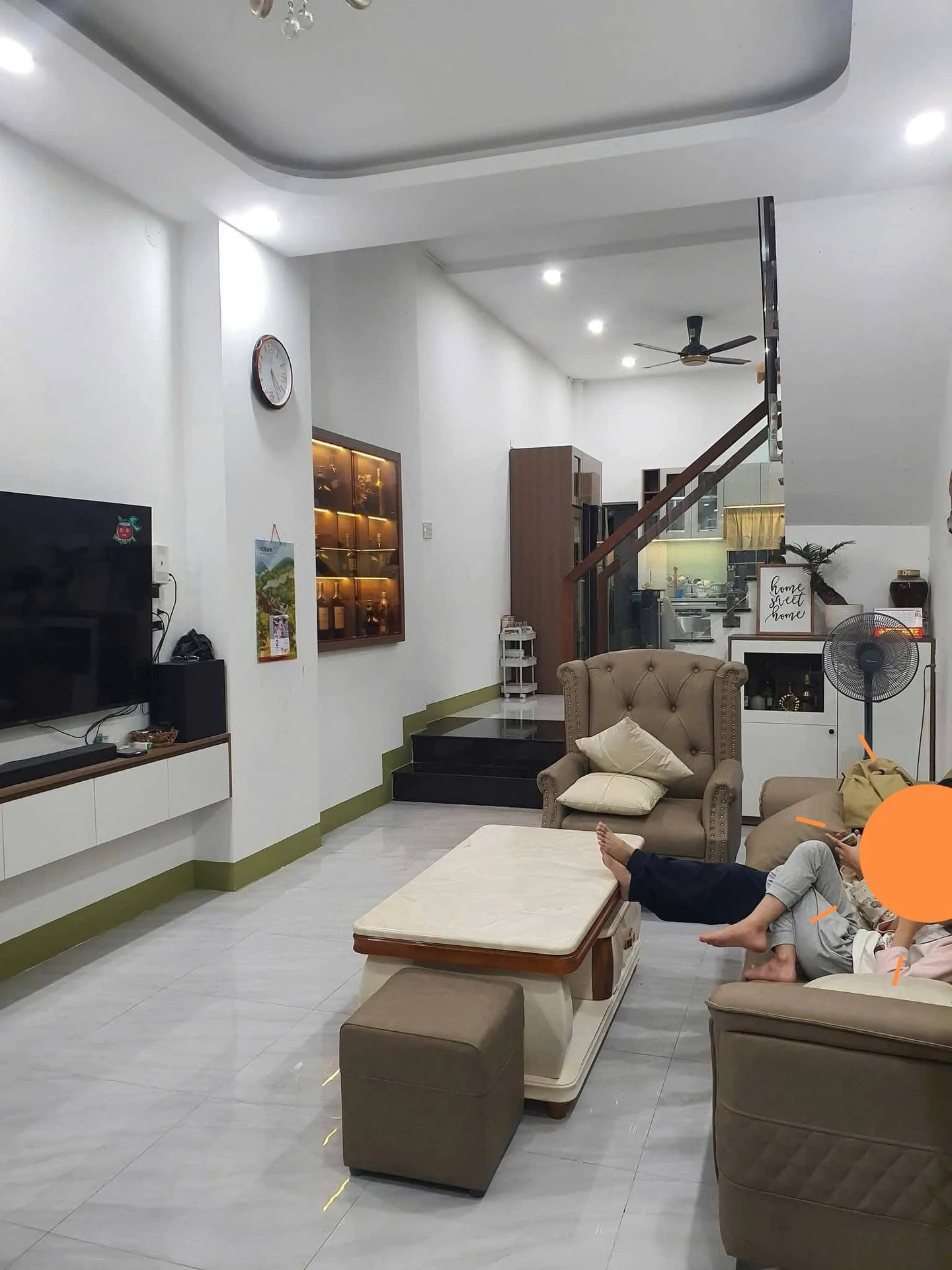 Bán nhà mặt tiền 3 tầng 49m2 Phường Lê Lợi Quy Nhơn 7.6 tỷ - Ảnh 1