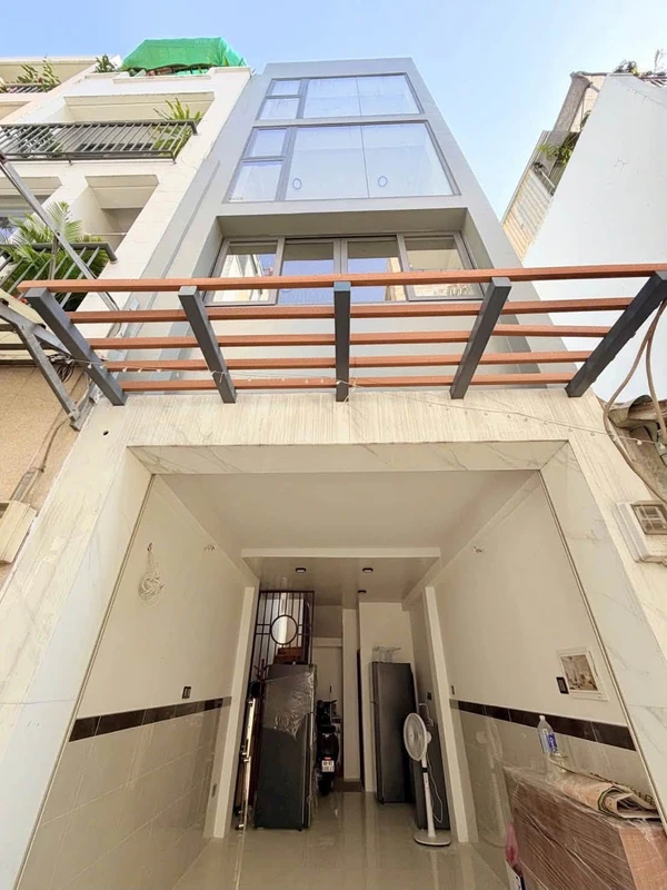 Bán nhà hẻm 5 tầng gần 30m2, 3PN gần ĐH Sư phạm - ĐH Sài Gòn, giá 6,5 tỷ