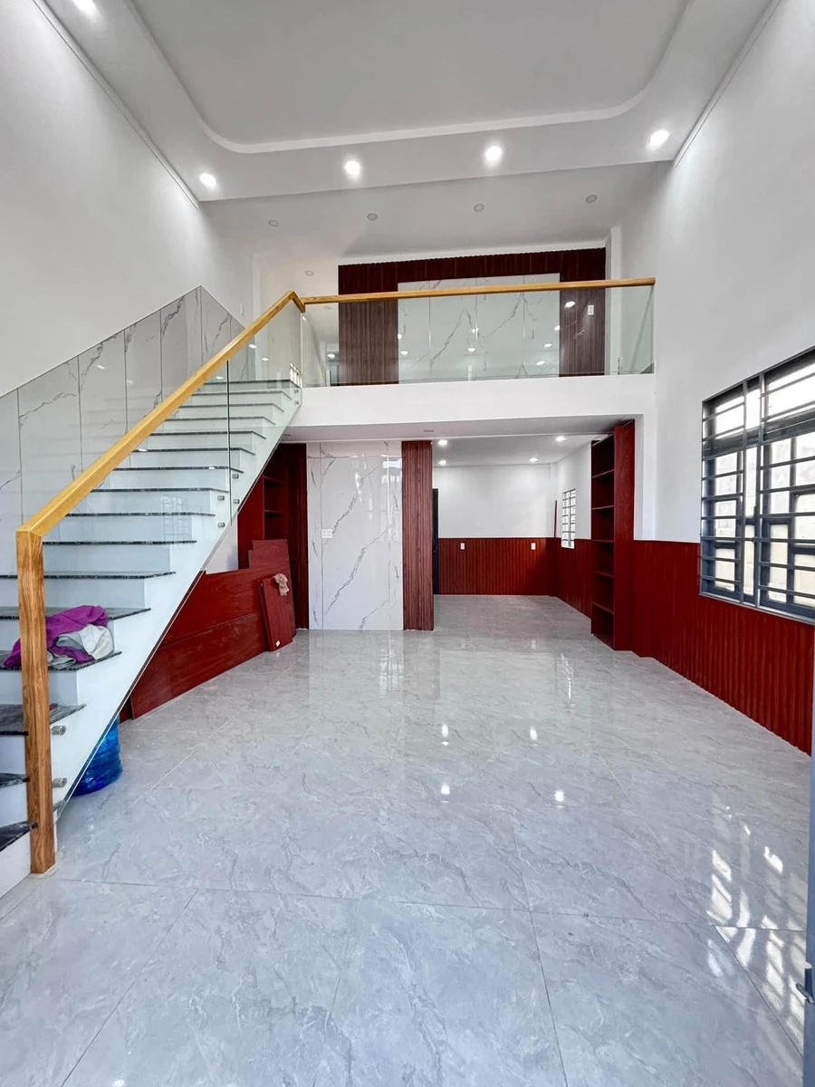 Bán nhà 5x14m, 3PN 2WC gần Trại Bò Long Bình, 1 tỷ 8 - Ảnh 1