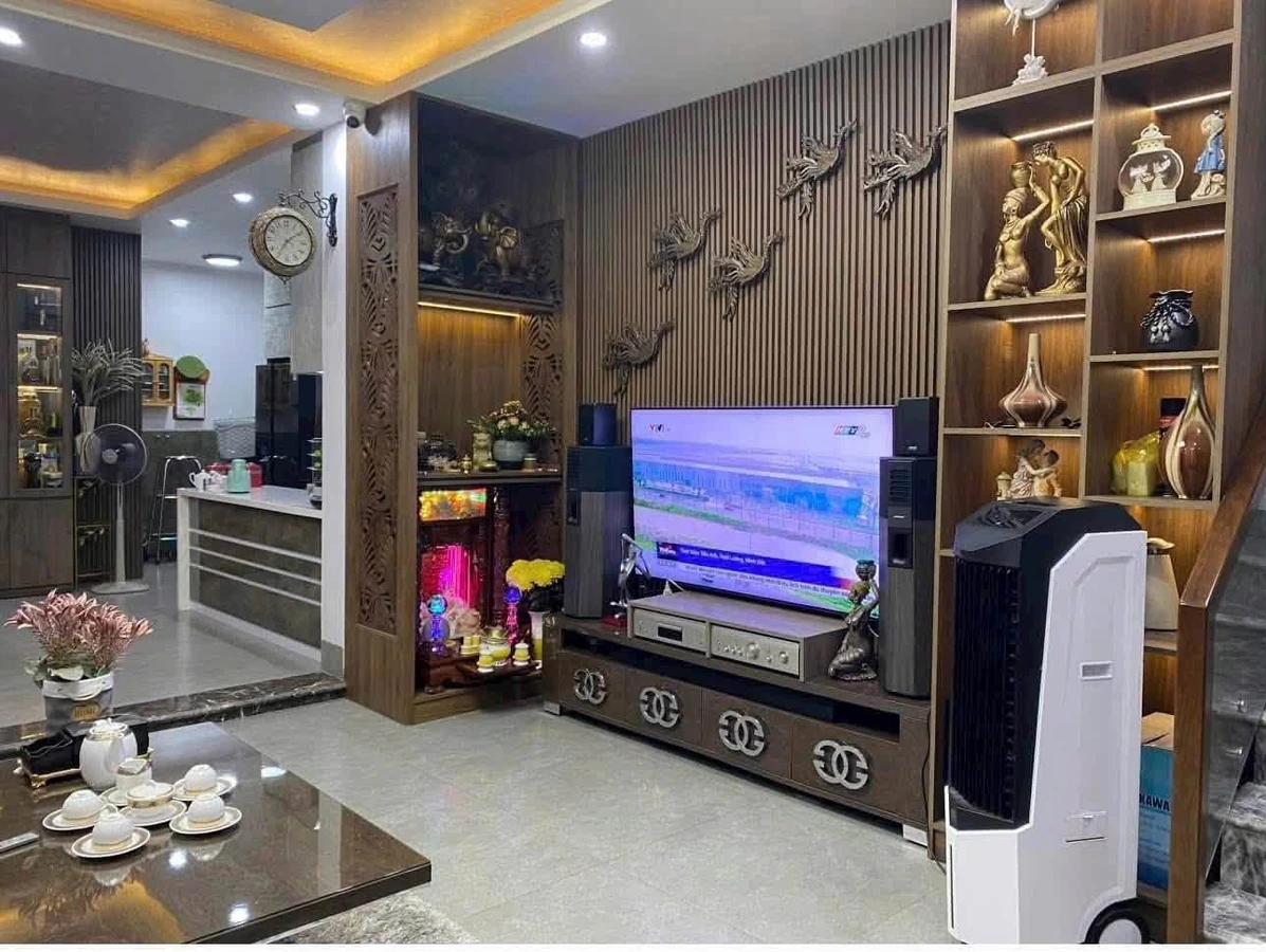 Bán biệt thự 5 phòng ngủ 200m² Thủ Đức, giá 14.5 tỷ - Ảnh thu nhỏ 2