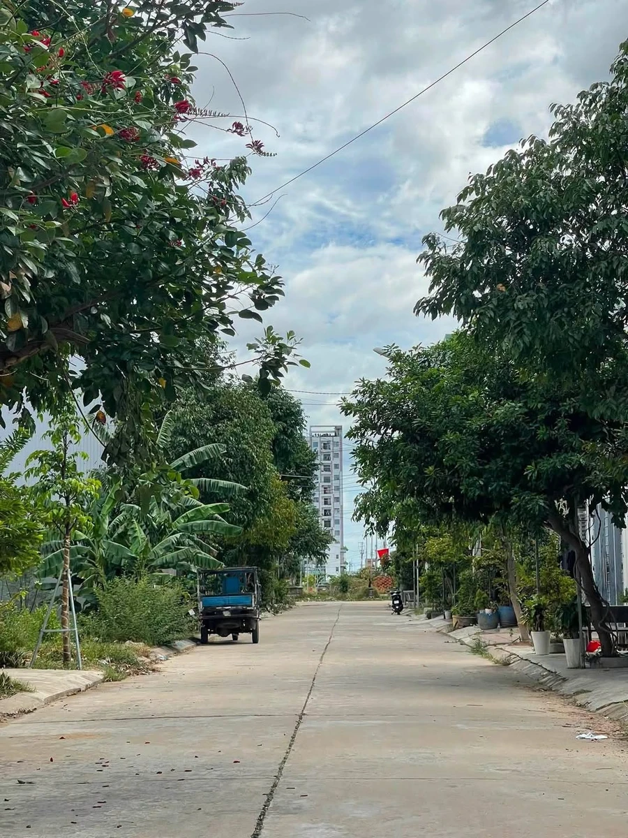 Bán lô đất 72m² đường Lê Văn Thủ, Quận 1 - Ảnh 1
