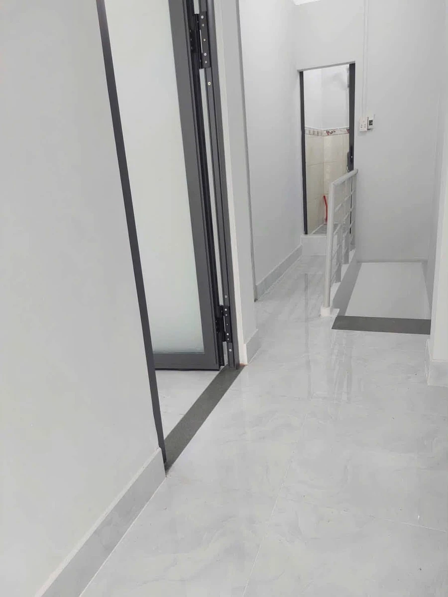 Bán nhà 3 tầng Lạc Long Quân Q.11, 30m² chỉ 4 tỷ - Ảnh thu nhỏ 4