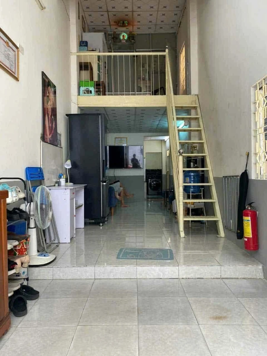 Bán nhà hẻm Lê Văn Hưu 35m² 2PN Quận 1 - Ảnh 1