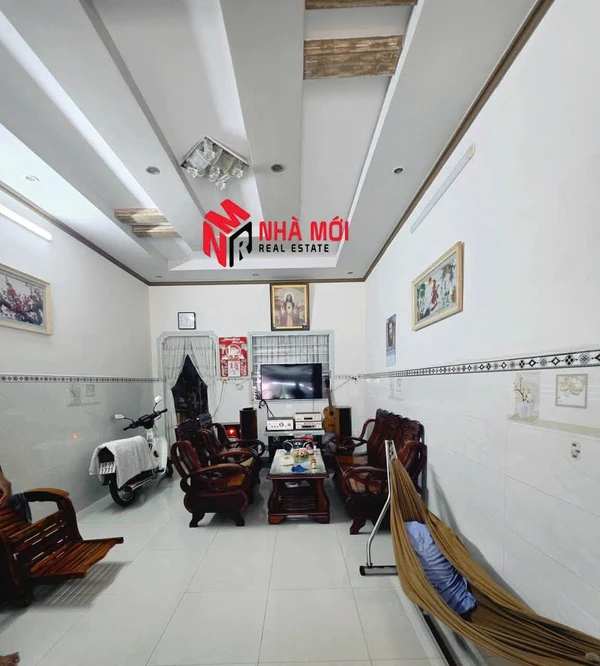 Bán nhà cấp 4 mặt tiền 120m² Quách Văn Phẩm, Cà Mau, 3.8 tỷ