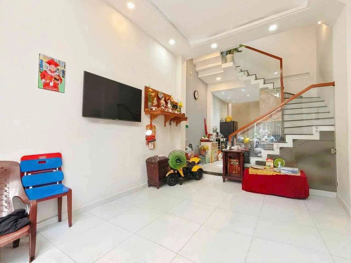 Bán nhà 3 tầng 45m² hẻm Nguyễn Duy Cung, P.12, Gò Vấp, đối diện Emart Phan Huy Ích, 5,5 tỷ - Ảnh thu nhỏ 3