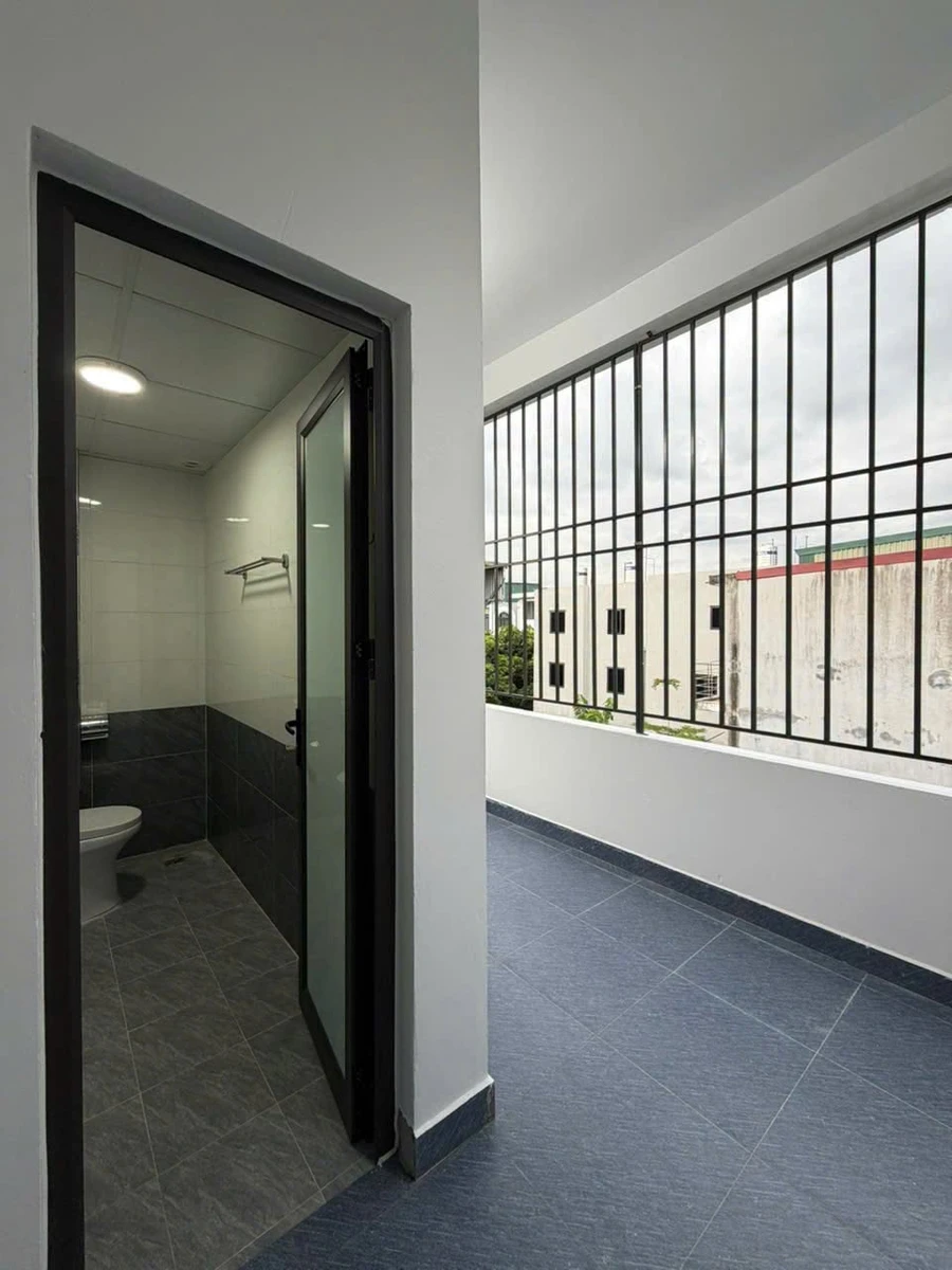 Bán nhà 3 tầng 51m² ngõ 66 Ngô Quyền, TP Hải Dương, full nội thất, giá 2,98 tỷ - Ảnh thu nhỏ 5
