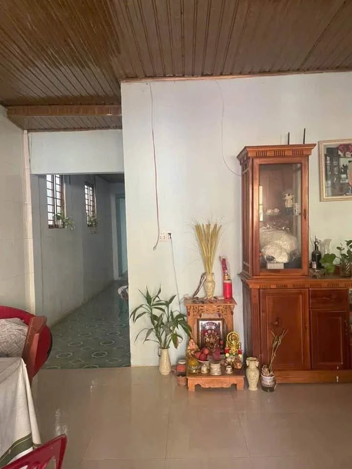Bán nhà cấp 4 Lê Lợi Q.1, 197m2, giá 1 tỷ 4 - Ảnh thu nhỏ 3