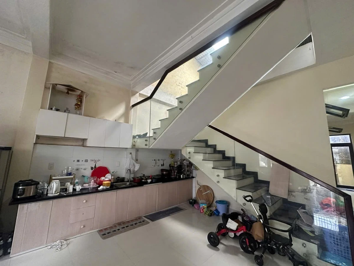 Bán nhà kiệt ô tô 100m² Tam Thai 2,2 tỷ - Ảnh thu nhỏ 4