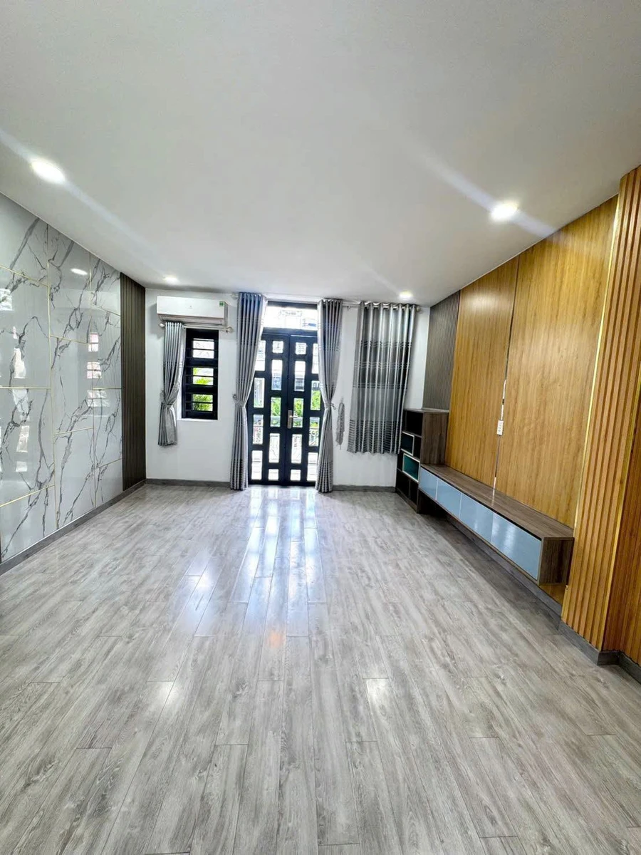 Bán nhà 4PN Hiệp Thành 52m², 5,63 tỷ, full nội thất - Ảnh 1