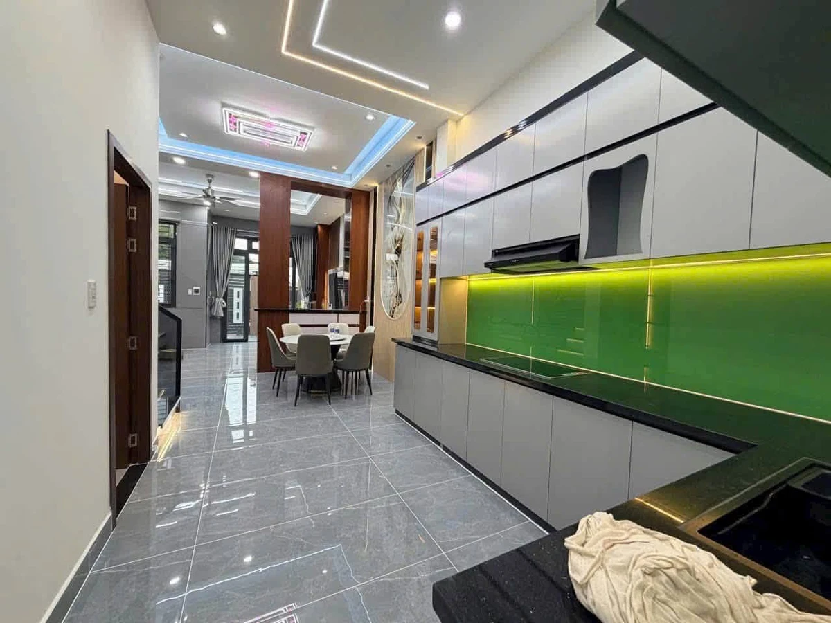 Bán nhà hẻm Đông Thạnh 4, Hóc Môn, 126m2, 3PN - 5tỷ 900tr - Ảnh thu nhỏ 4