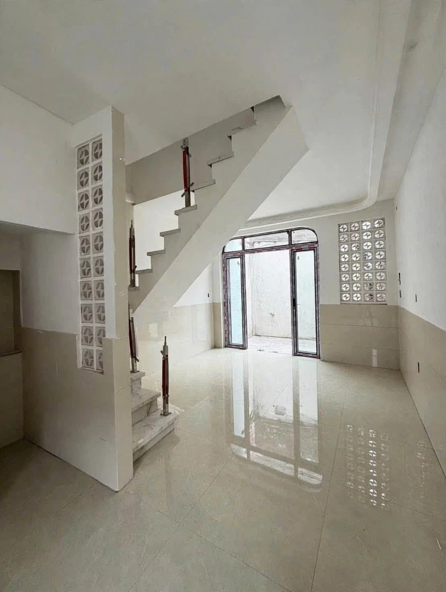 Bán nhà 2PN Tân Thuận Q7 36m² SHR 2.6 tỷ - Ảnh thu nhỏ 4