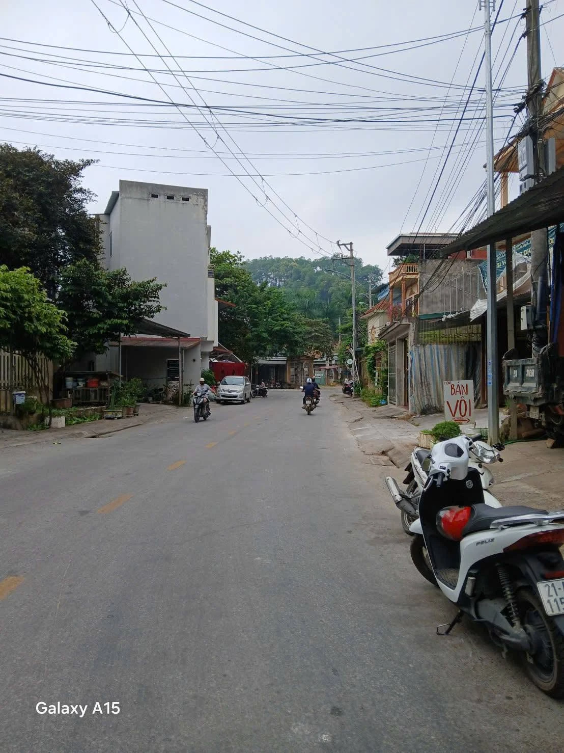 Bán nhà 3 tầng mặt tiền Hoàng Văn Thụ, 103.5m², 2,6 tỷ, Bình Tân - Ảnh 1