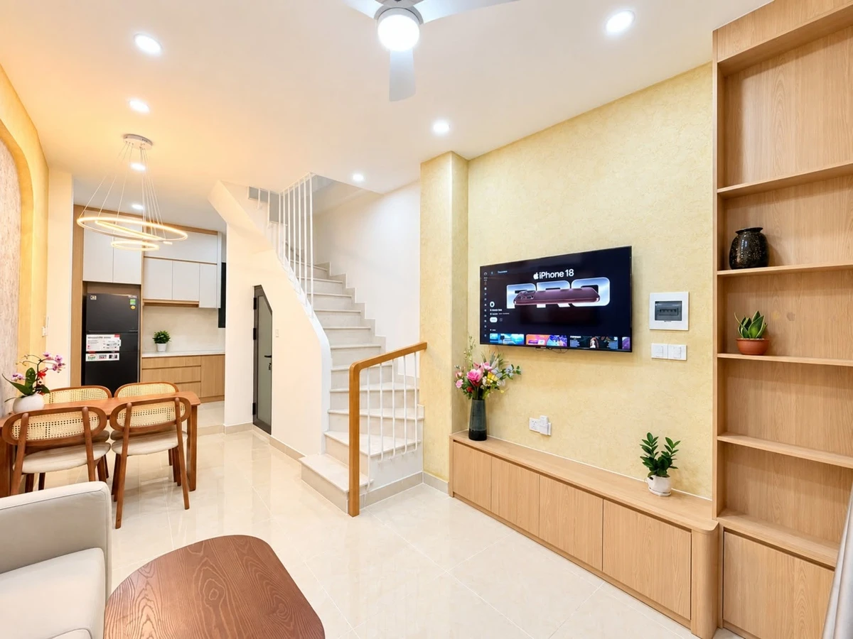 Bán nhà nguyên căn 1 trệt 1 lầu 2PN 24m² đường Ngô Tất Tố, Bình Thạnh - Ảnh thu nhỏ 2