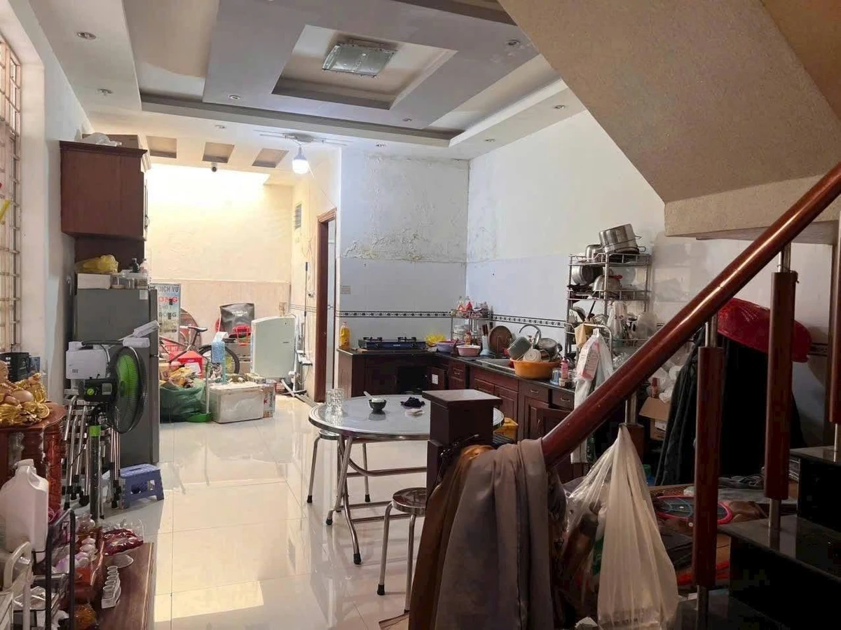 Bán nhà 1 trệt 1 lầu 80m2, 3PN gần nhà thờ Chánh Tòa, trung tâm Bà Rịa, giá 4,2 tỷ - Ảnh thu nhỏ 4