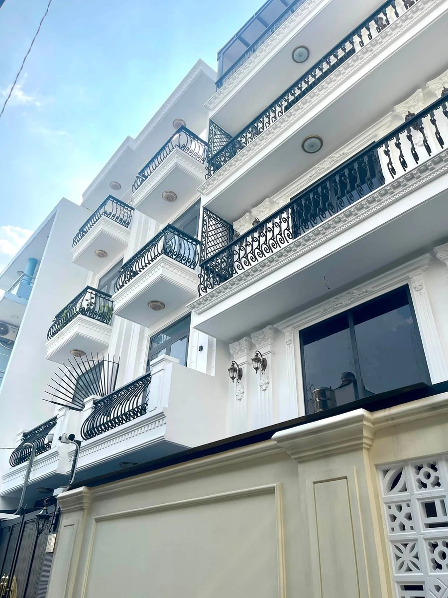 Bán nhà hẻm xe hơi 4 tầng 48m2 gần ĐH Công Nghiệp, Gò Vấp, giá 8,3 tỷ - Ảnh 1