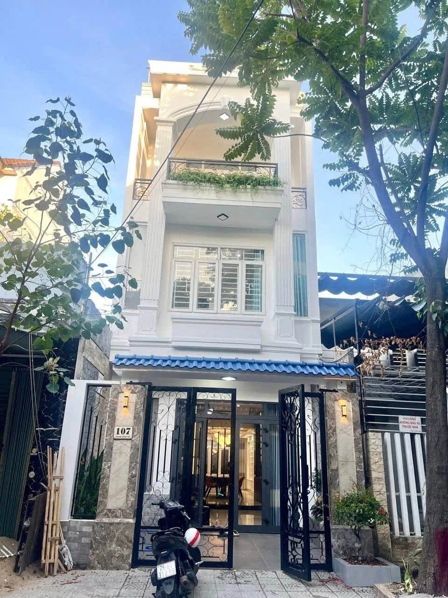 Bán nhà 3 tầng 260m², 4PN 4WC, Đà Nẵng 9.8 tỷ - Ảnh 1