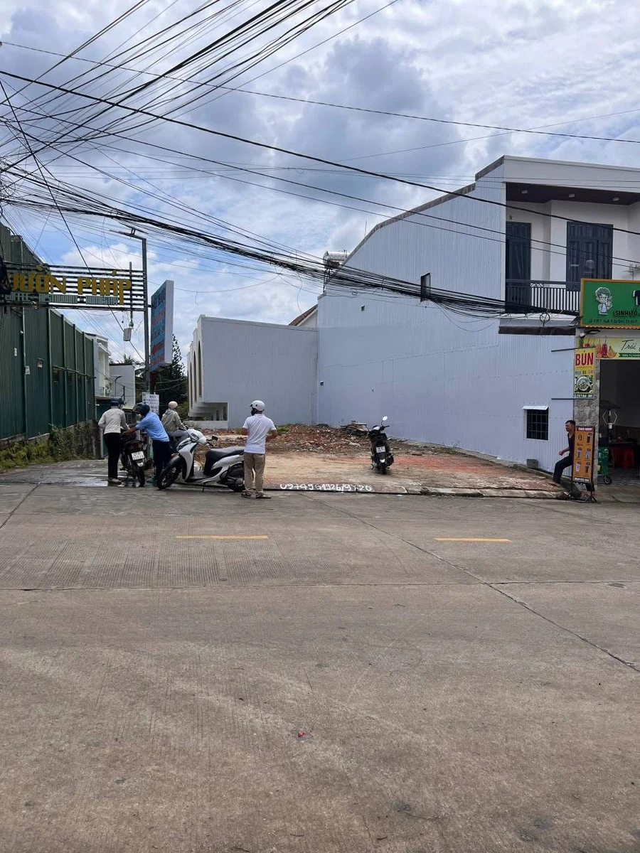 Bán đất góc 2 mặt tiền đường Y Nuê, 180m², 8.4 tỷ - Ảnh 1