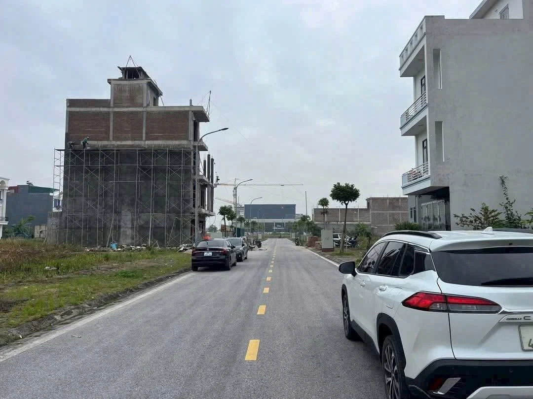 Bán đất 67,5m² Hải Dương, giá 2 tỉ 8 - Ảnh thu nhỏ 2