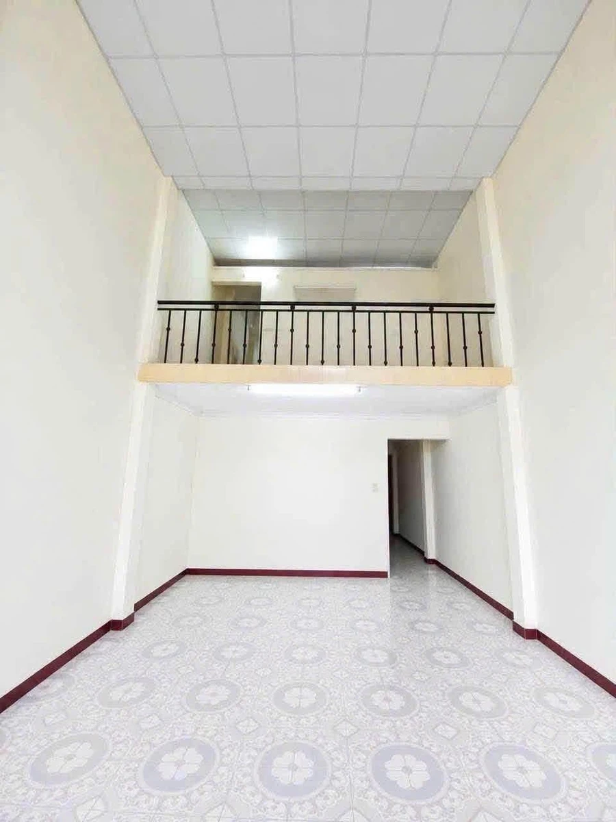 Bán nhà gác lửng mặt tiền Sơn Trà 60m2, giá 5 tỷ - Ảnh 1