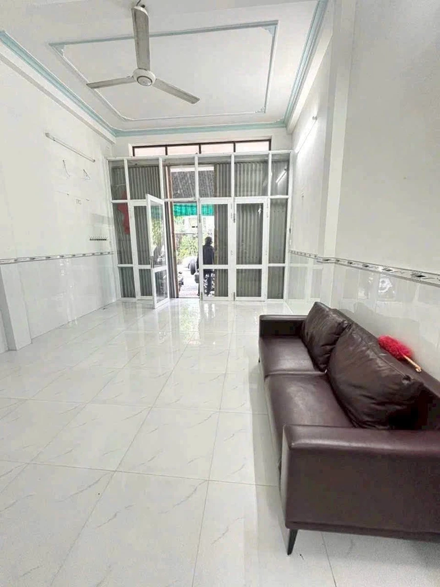 Cho thuê nhà nguyên căn mặt tiền 72m² Quy Nhơn, 12 triệu/tháng - Ảnh thu nhỏ 2