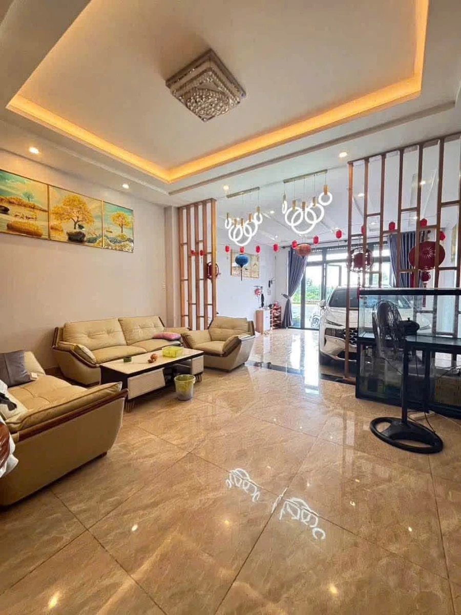 Nhà mặt tiền kinh doanh 158m2 đường 3/2 Bà Rịa 9 tỷ - Ảnh thu nhỏ 3
