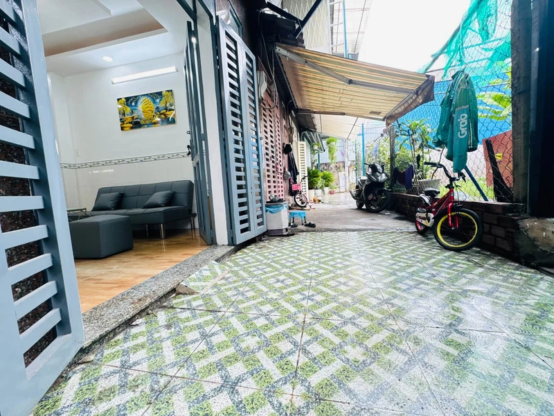 Bán nhà 1 trệt 1 lầu 3x8m đường Thạnh Lộc 19, Quận 12, giá 1,38 tỷ