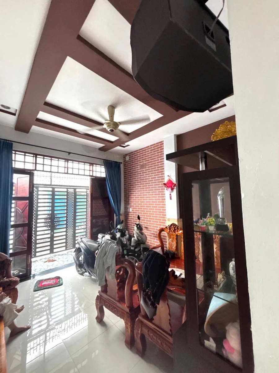 Cho thuê nhà góc 3 tầng 6PN 12 triệu Thủ Đức - Ảnh thu nhỏ 4