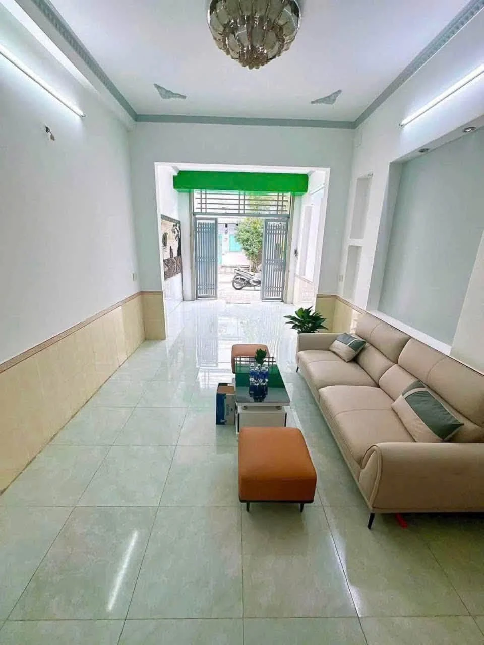 Nhà 1 trệt 1 lầu 2PN 60m² Dĩ An, giá 3 tỷ 680 triệu - Ảnh 1