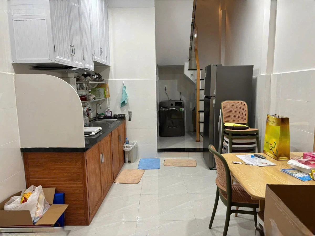 Cho thuê nhà 2 phòng ngủ Nguyễn Đình Chiểu, Quận 1, 15 triệu/tháng - Ảnh 1