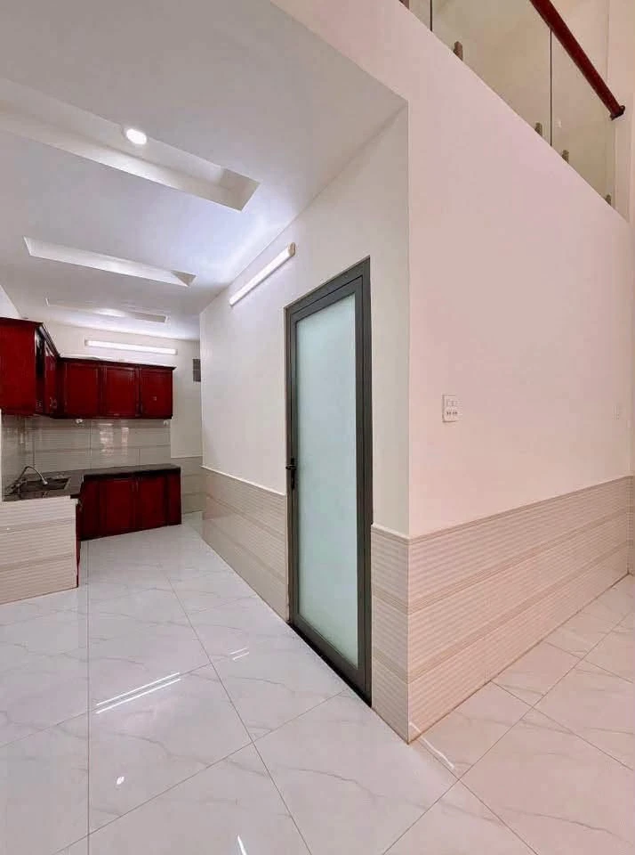 Bán nhà trục chính 52.9m² 2 PN, hẻm 388Z Quận 7 giá 1.8 tỷ - Ảnh thu nhỏ 3
