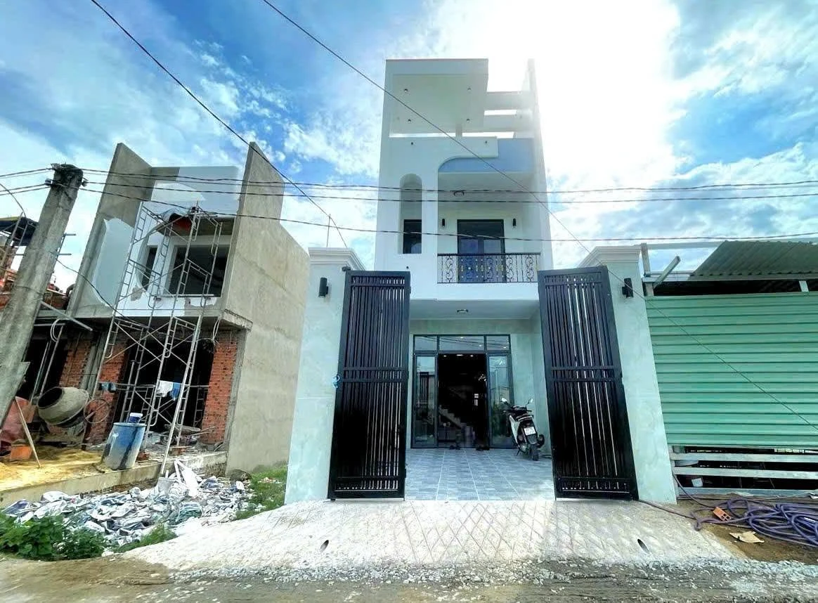 Bán nhà mới xây 2 tầng 139.5m² Đức Hòa Long An - Ảnh thu nhỏ 2