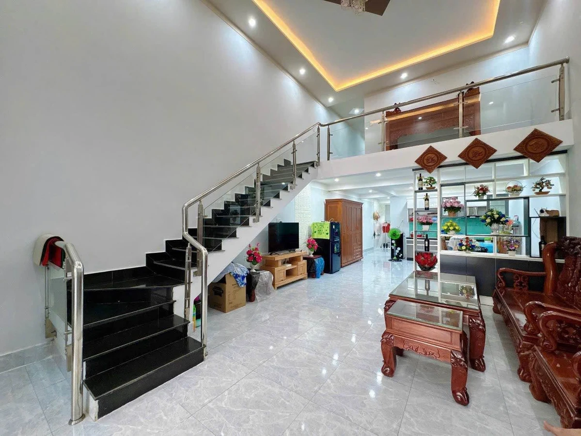 Bán nhà gác lửng 120m2, 3 phòng ngủ Đồng Xoài - Ảnh thu nhỏ 4