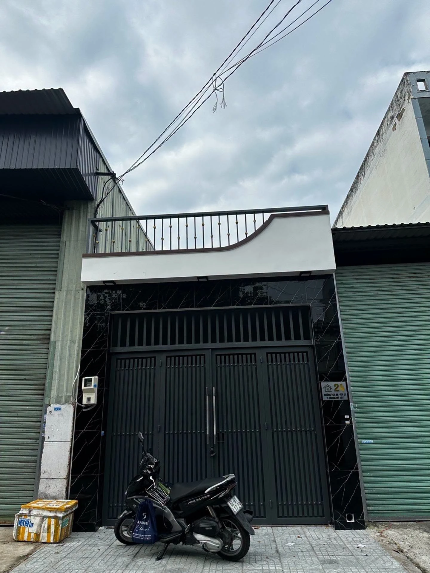 Bán nhà mặt tiền Tân Chánh Hiệp 8, 80m2, 1 trệt 1 lửng 3PN, giá 5,95 tỷ, Quận 12 - Ảnh 1