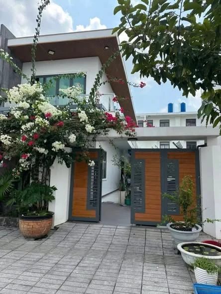 Bán nhà 3PN 198m2 Rạch Giá An Giang 5 tỷ 600 triệu - Ảnh 1