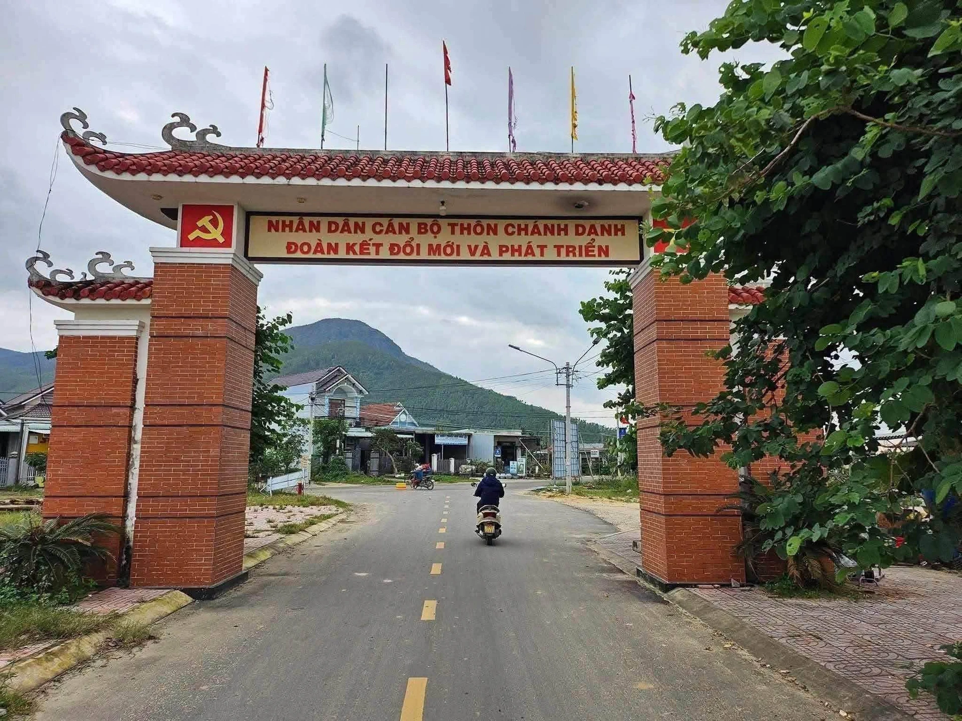 Bán 3 lô đất liền kề 183-199m2 Cát Tài 490 triệu - Ảnh 1