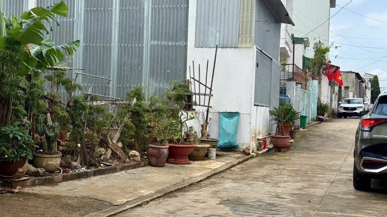 Bán lô đất hẻm Nguyễn Văn Cừ 98m², 2,7 tỷ - Ảnh 1