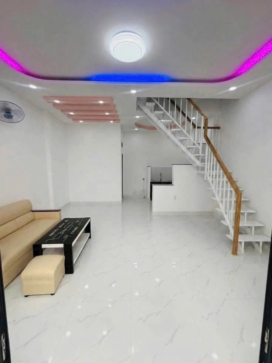 Bán nhà 2 tầng 35m2 Phước Long B Quận 9 giá 3.95 tỷ - Ảnh 1