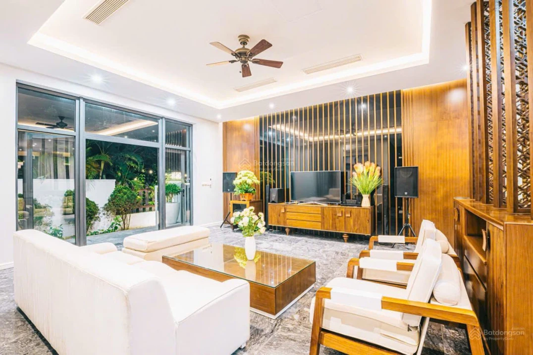 Cắt lỗ sâu! Villa VIP FLC Sầm Sơn 500m2 3 tầng 7PN bể bơi riêng sổ đỏ lâu dài - Ảnh 1