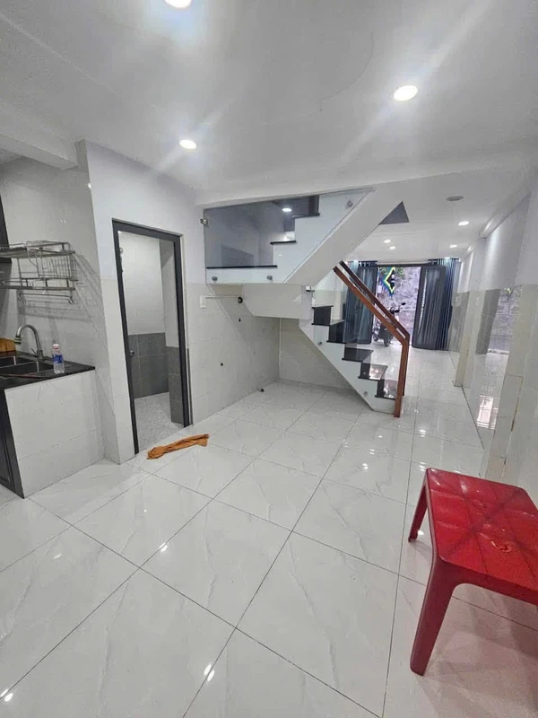 Thuê nhà nguyên căn hẻm Phú Thọ Hòa, 40m², 2PN, 10.5 tr/tháng