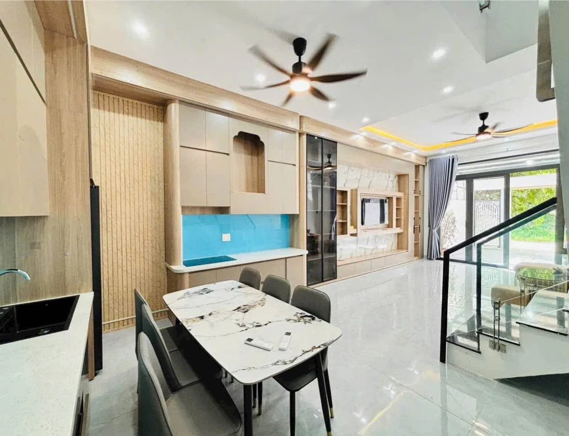 Nhà mê mặt tiền 115m² kinh doanh Buôn Ma Thuột 6,5 tỷ - Ảnh thu nhỏ 4