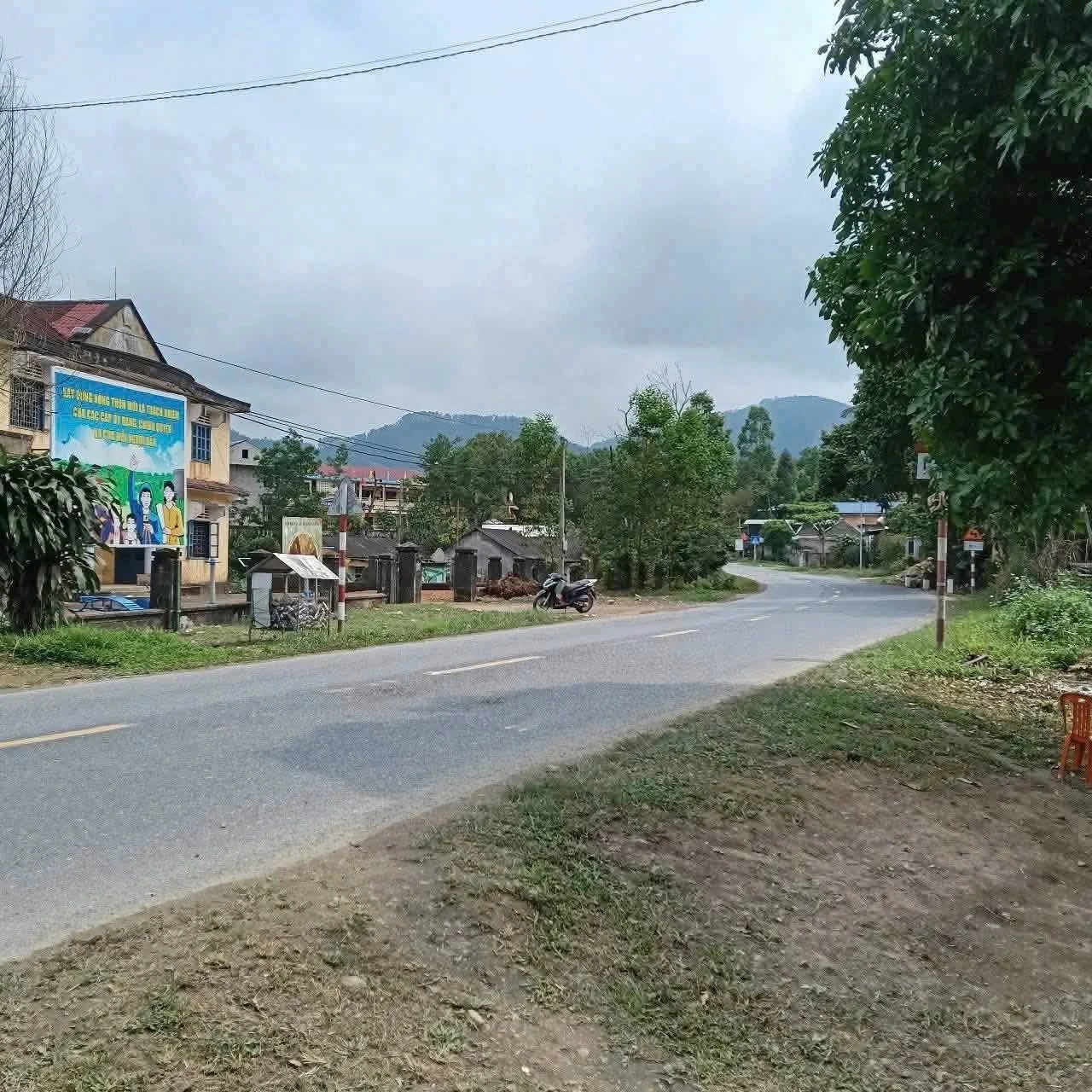 Bán đất mặt tiền Quốc lộ 49, 240m2, giá 490 triệu tại Thành phố Huế - Ảnh 1