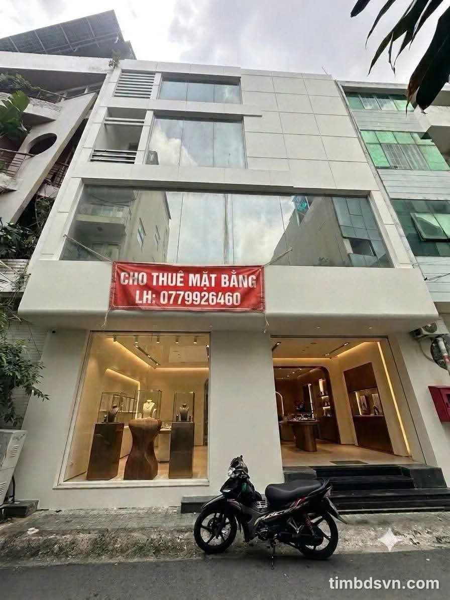 Cho thuê nhà mặt tiền Hoa Sứ, P7, Phú Nhuận, 4 tầng, 30tr/tháng - Ảnh 1