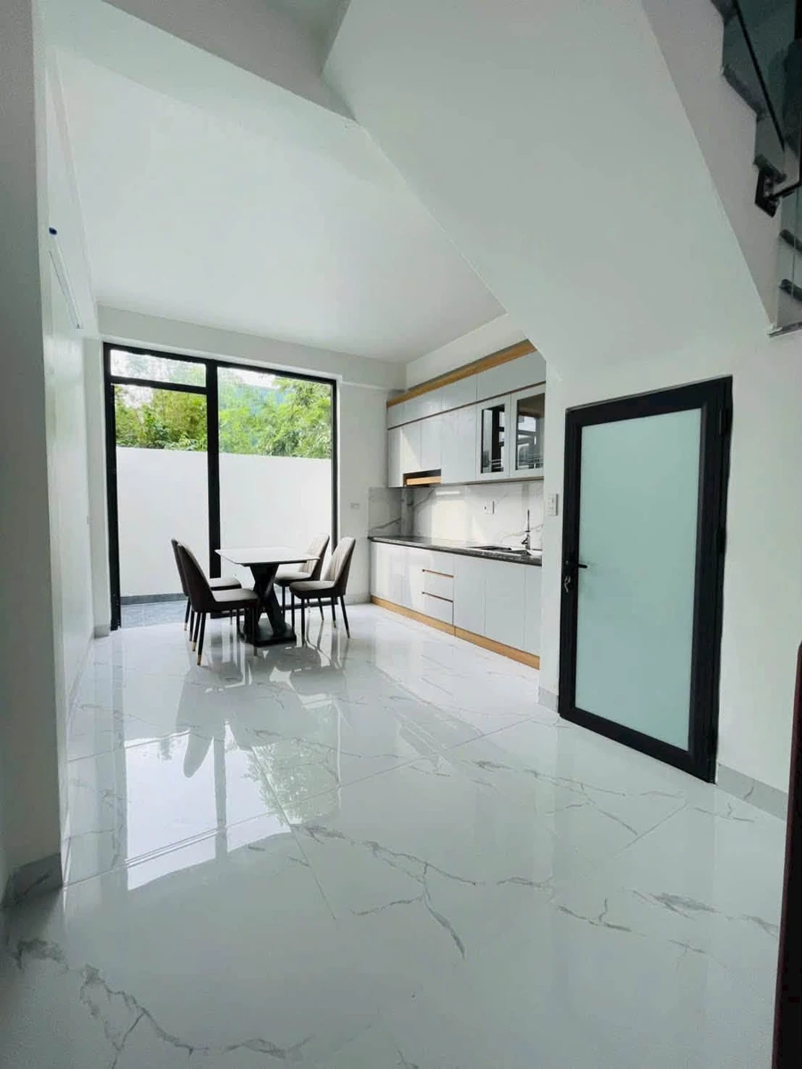 Bán nhà 3 tầng 67.6m² Trương Hán Siêu, Quận 12, giá 1.9 tỷ - Ảnh thu nhỏ 3