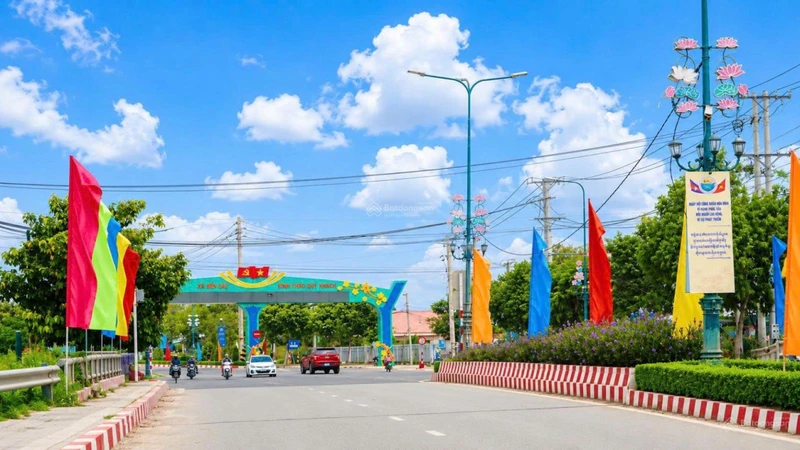 Bán đất 3852.3m2 sổ hồng riêng - Thị trấn Bến Cầu, Huyện Bến Cầu, Tây Ninh
