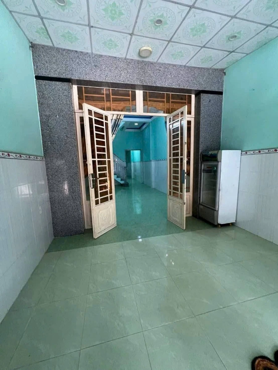 Bán nhà Bến Lức Long An 96m² giá 2,9 tỷ - Ảnh thu nhỏ 2