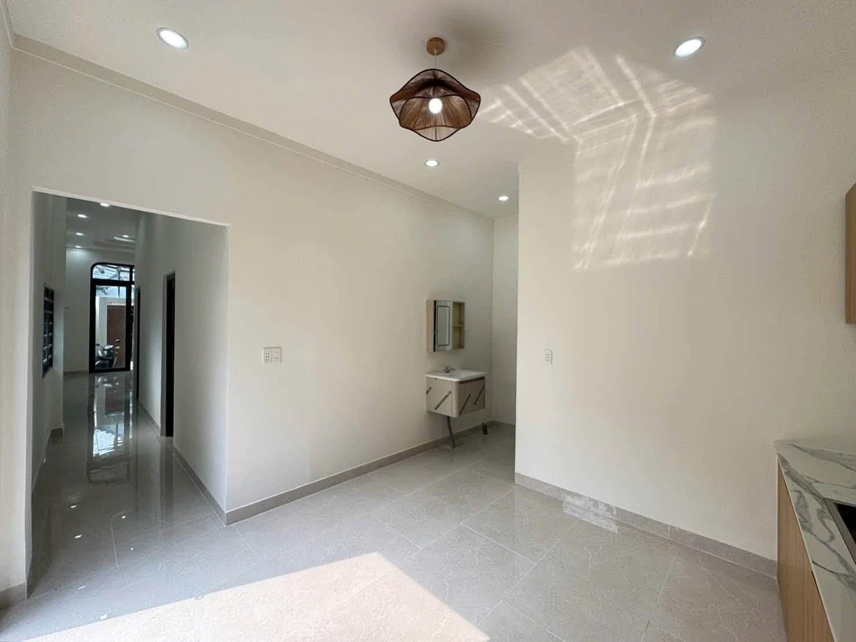Bán nhà đẹp 2 mặt tiền Cầu 71 Quận 7, 94m², 2,79 tỷ - Ảnh thu nhỏ 4