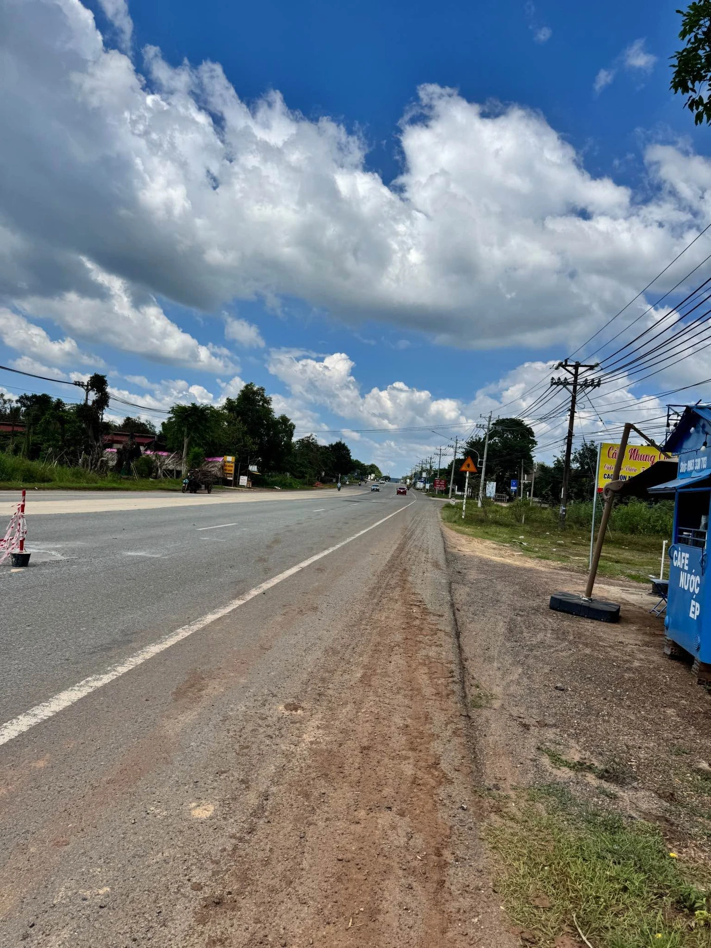 Bán đất 1000m² gần ngã tư Chơn Thành, Bình Dương, 380 triệu - Ảnh 1
