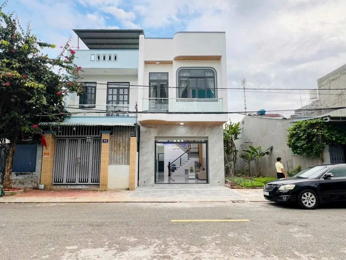 Bán nhà 1 trệt 1 lầu 4PN Bà Rịa 4.2 tỷ - Ảnh thu nhỏ 2